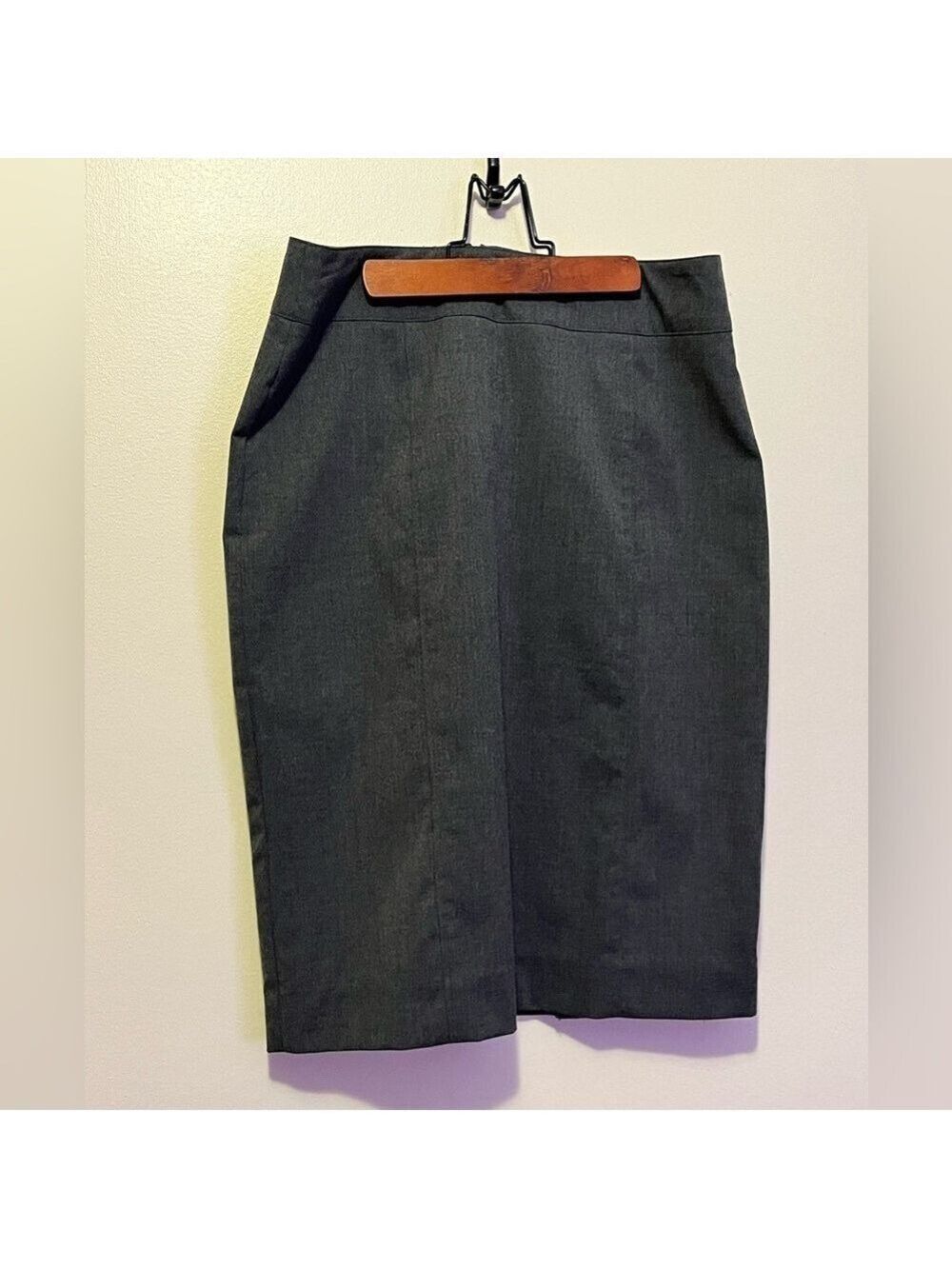 Elegant dark grey gray charcoal pencil straight skirt Lands End size 4